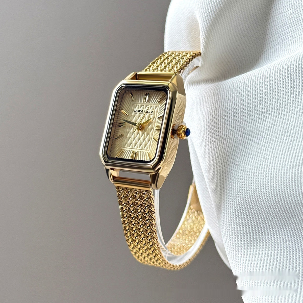 Women's Versatile Light-luxury High-end Watch For Studentsfeaturing A Simple And Compact Dial